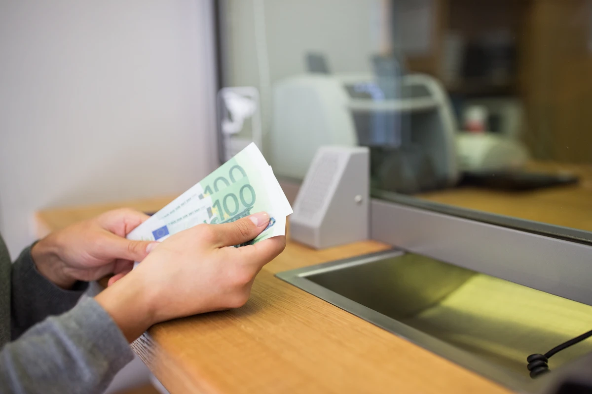Protégez vos intérêts financiers : Guide complet des droits des consommateurs dans le secteur bancaire