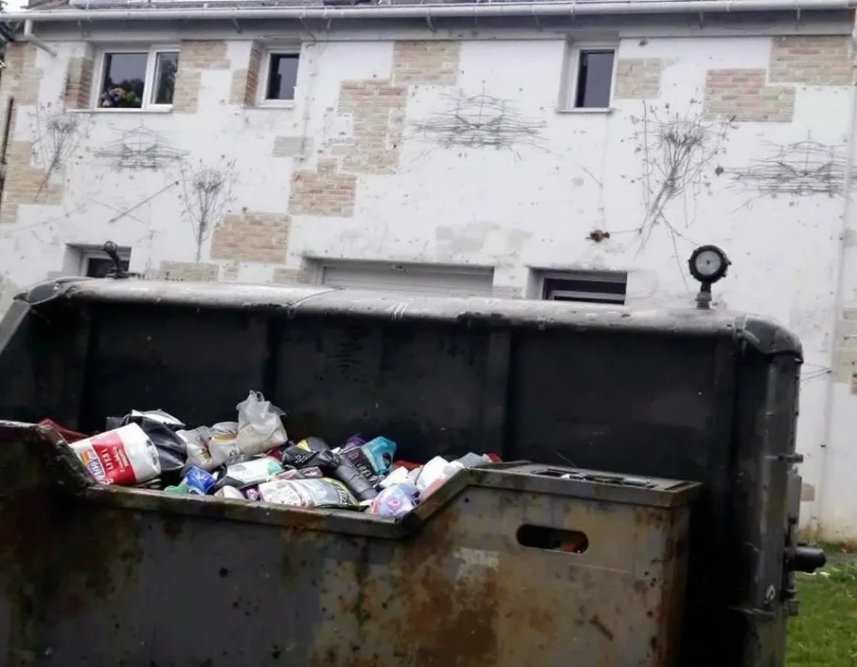 Débarras maison : la responsabilité en cas de traitement illicite de déchets